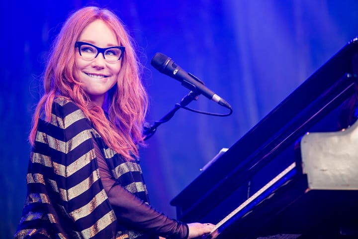 Tori Amos — The Fearless Firebrand of Piano Rock